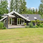 Nadezda - 450m From The Sea By Interhome Bøtø By