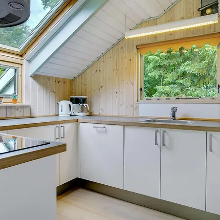 Nadezda - 450m From The Sea By Interhome *