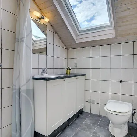 Nadezda - 450m From The Sea By Interhome Bøtø By