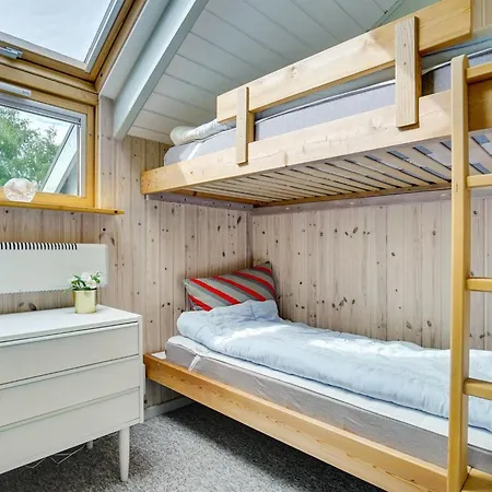 Prázdninový dům Nadezda - 450m From The Sea By Interhome Bøtø By